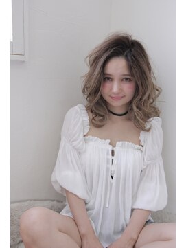 ヘアデザイン ラポール 茨木店(hair design Rapport) イルミナカラーで外国人風グラデーションメルトカラー