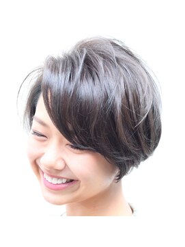 テラスグレース 横浜(TERRACE GRACE) 大人の女性引き出すショートヘア1