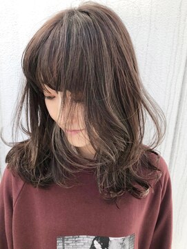 アルバム 渋谷パルコ(ALBUM) スモーキーグレージュハイライト_厚めバング_ba277364