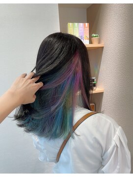 ジプソ(Gypso Hair salon) 【 インナーカラー × 個性派ユニコーン 】