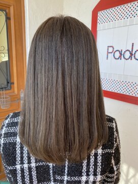 パディントン(Paddington) 明るすぎないクリーミィーベージュ☆上品な艶と共に♪