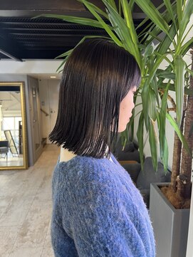 ロナ 岡崎竜美丘店(RONA) ヘイリーボブ/切りっぱなしボブ/丸くならないボブ/ショート