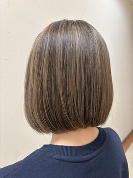 シャンプーボーイ ハイライトボブ