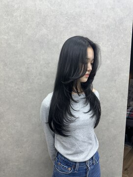 サロウィン 水戸(SALOWIN) [EMA]レイヤーカット×ダークカラー