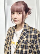 ピンクベージュケアブリーチイメチェンぱっつん前髪外ハネボブ