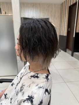 ヘアアンドビューティー クアトロ 戸祭店(QUATRO) 波巻きパーマ×インナーカラー