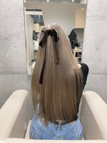 ブルー 博多(Blue)&nbsp;ケアブリーチで作るミルクティーベージュ