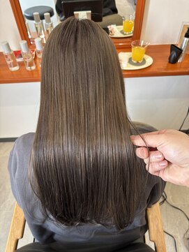 チル(Chill) ULTOWA×グレージュ