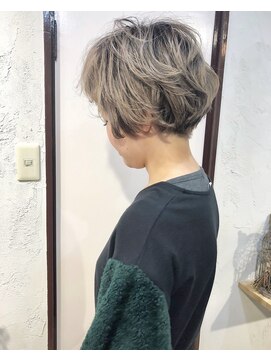 ヘアーアンドアトリエ マール(Hair&Atelier Marl) 【Marl】ミルクティーベージュの無造作ショートボブ♪