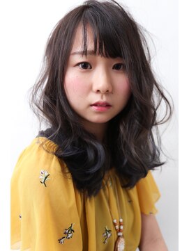 イソラブル(ISOLA-blu) 【黒髪に近い】ダークグレージュ×セミディカール