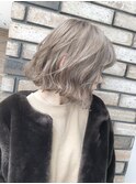 切りっぱなしボブ×ミルクティーベージュ