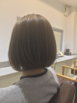 ヘアーメイク バス(Hair make bas) リタッチ〔グレーカラー〕＋ハイライト