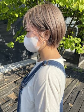 ヘアラウンジ アングゥ(hair lounge ungu) 耳かけショート