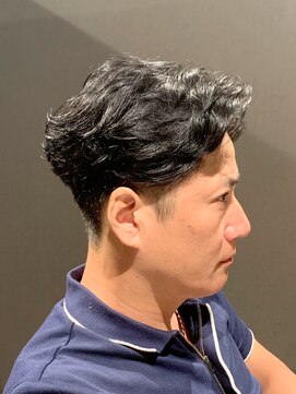 ビーダンディー(Bee dandy) ビジネスナチュラル ニュアンスパーマ ツーブロックショート