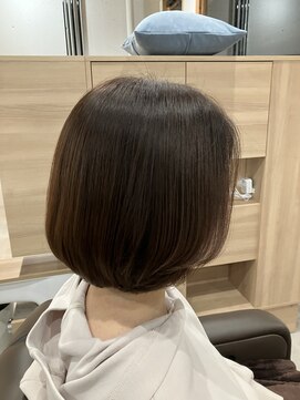 ウミトオト(umi to oto) ワンレングスボブ