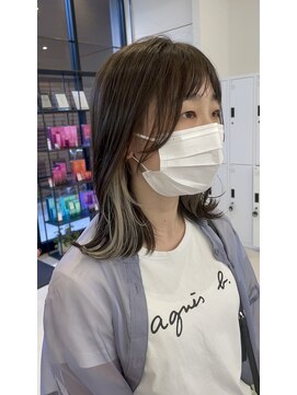 サンド 大阪梅田(sand) @eri_sand_  ショートヘア/大人ガーリー/モードヘア/大阪梅田駅]