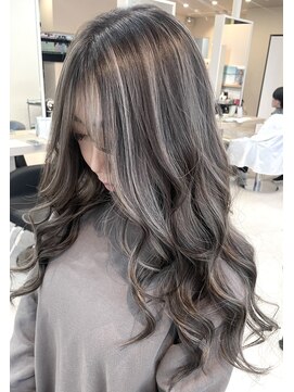 リア 近鉄八尾店(Lia) コントラストハイライト