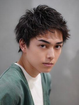 フィフス トウキョウ (fifth TOKYO) ラフな質感の無造作パーマ×スパイキーショートスタイル