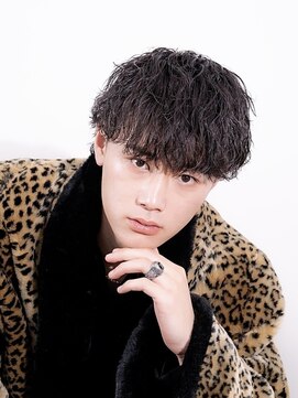 メイン(MENIN) ツイストスパイラル×韓国風黒髪マッシュ［相模大野/メンズ］