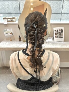 ミラ(Mila) ツインがかわいい＊お呼ばれに大人気！/ふわもこツインポニー