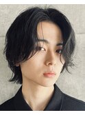 ミディアムウルフセンターパートニュアンスパーマ大人スタイル