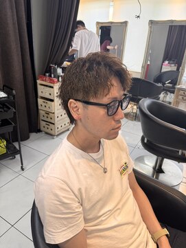 アイズ 海老名(AIZU) ツイストスパイラルパーマ　アップバング　縦落ちツイスト　眉毛