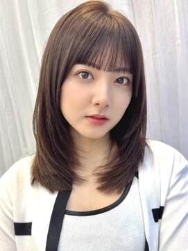 プラチナ(PLATINA) 韓国ヘアくびれヘアヨシンモリレイヤー顔まわりカット学割U24