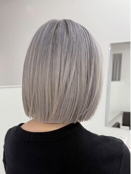 シーバイラヴィズム 万代店(Sea by LUVISM)の写真/Aujua取り扱いサロン☆1人1人の悩みに対して知識豊富なスタッフが自分に合ったケア方法をご提案します!