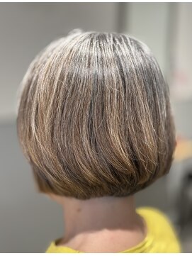 朝のスタイリング時間を劇的に短縮できる、楽ちんボブ