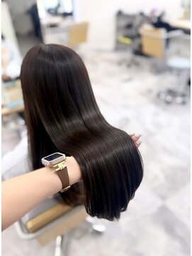 アチェロ(Acero.) 韓国風艶髪×ダークブラウンカラー