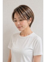 ウル(ulu)&nbsp;白髪ボカシハイライト　ハンサムショート　名東区美容室