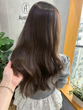 オーストヘアー リュウール(Aust hair Lueur) ブリーチ無しのオリーブブラウン