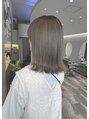 ポアナ(POANA.)&nbsp;100種類以上のカラー剤から1g単位でこだわり調合しております♪