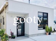 グッティー(gooty)