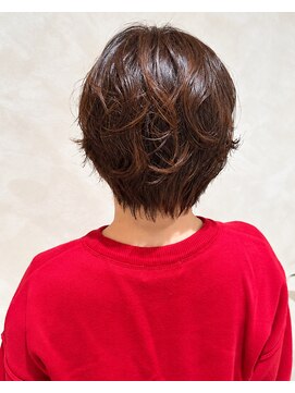 カウチ ヘアー ドレッシング(COUCH Hair Ｄressing) 大人ショートスタイル