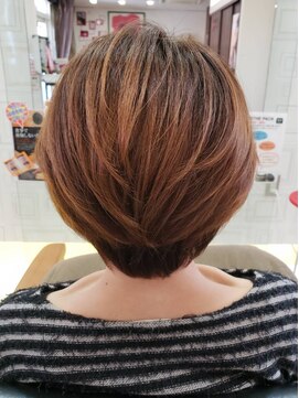 アクタノイド エット 香呂駅前店(actanoid etto) 自然なカラーリングのグレイカラー