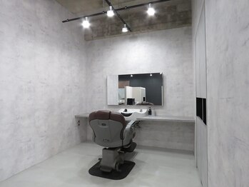 髪工芸舎の写真/《期間限定：大崎指名メンズカット¥2500》メンズ限定！低価格で通いやすい、半個室のプライベートサロン。