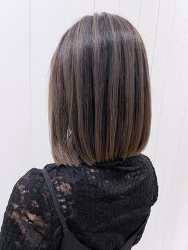 アイティーバイアルバム 藤沢店(IT by ALBUM) ボブバレイヤージュ_カーキグレージュフェザーバング_ba336051