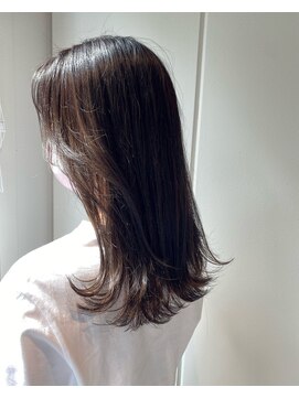 ラベスト キョウト(LOVEST) 光で透明感が出るアッシュミディアム