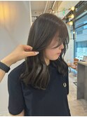 くすみオリーブベージュ×顔まわりカット