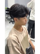 ホワイト(WHITE)&nbsp;ニュアンスパーマ　フェザーショート