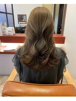 マーリャヘアー(mallia hair)&nbsp;レイヤースタイルレイヤーカットロングレイヤー小顔スタイル