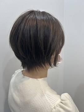 カーラ(kalah) ショートボブ