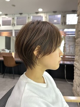 ビューエヒメ(VIEW EHIME) 20代30代40代小顔くすみベージュマッシュショート