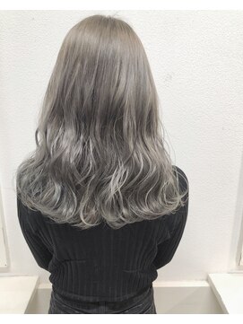 ジゼル(GiseL) 【GiseL】ホワイトグレー/ハイトーン/ダブルカラー/ブリーチ