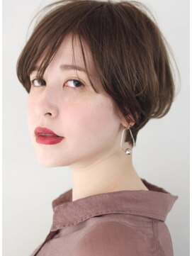 サーカス バイ ビュートリアム 青山(CIRCUS by BEAUTRIUM) ふんわり 丸み マッシュショート 手入れ簡単 小顔