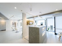 アグ ヘアー ウタリ 麻生店(Agu hair utari)