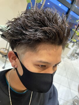 リバティ(Liberty) ショートツイストスパイラルパーマ