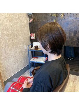 サク(saku) ウルフショート