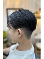 エイトハンズ(EIGHT HANDS) ツーブロック パートスタイル